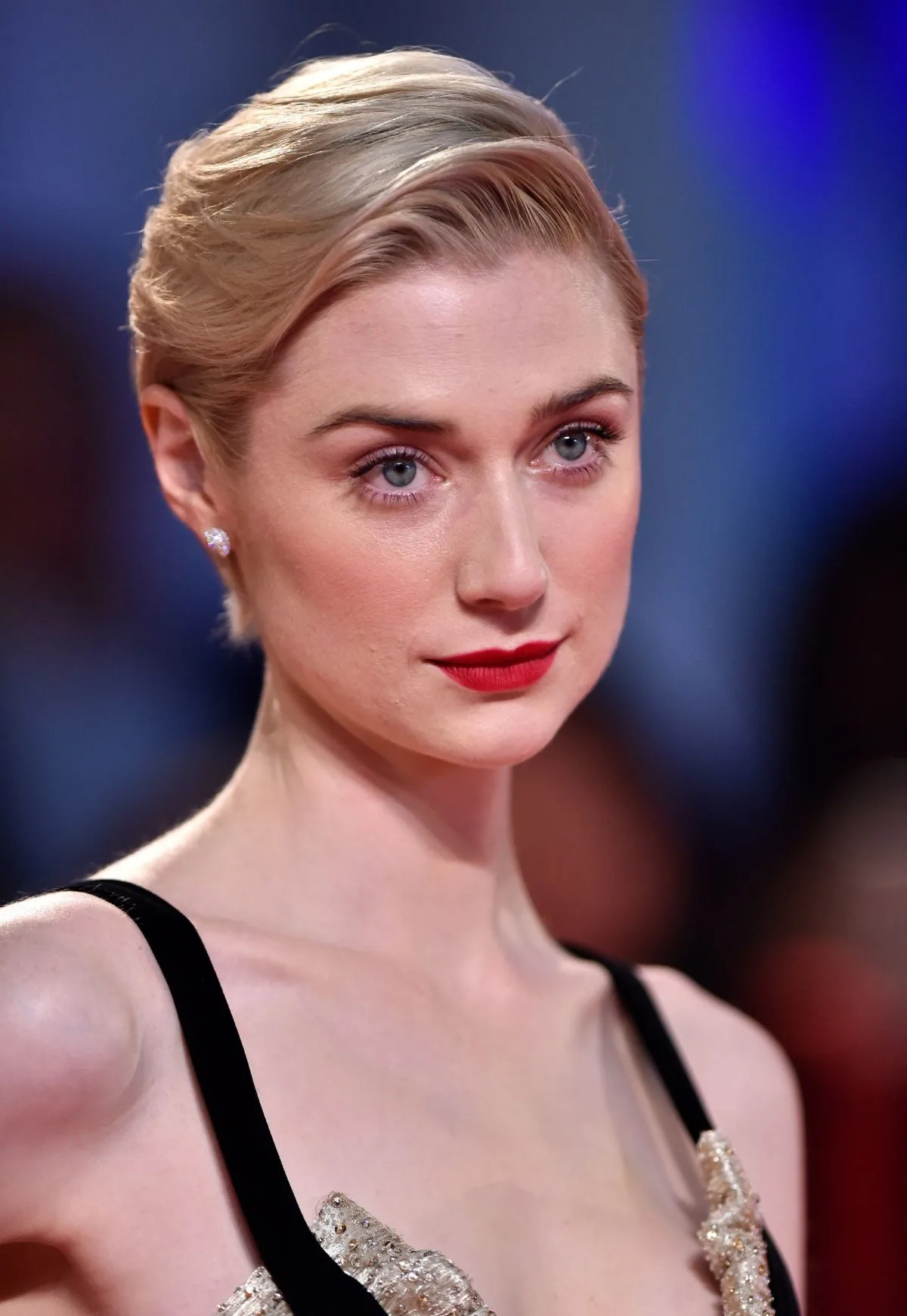 Elisabeth Debicki 30 ore di trucco per diventare Lady Diana