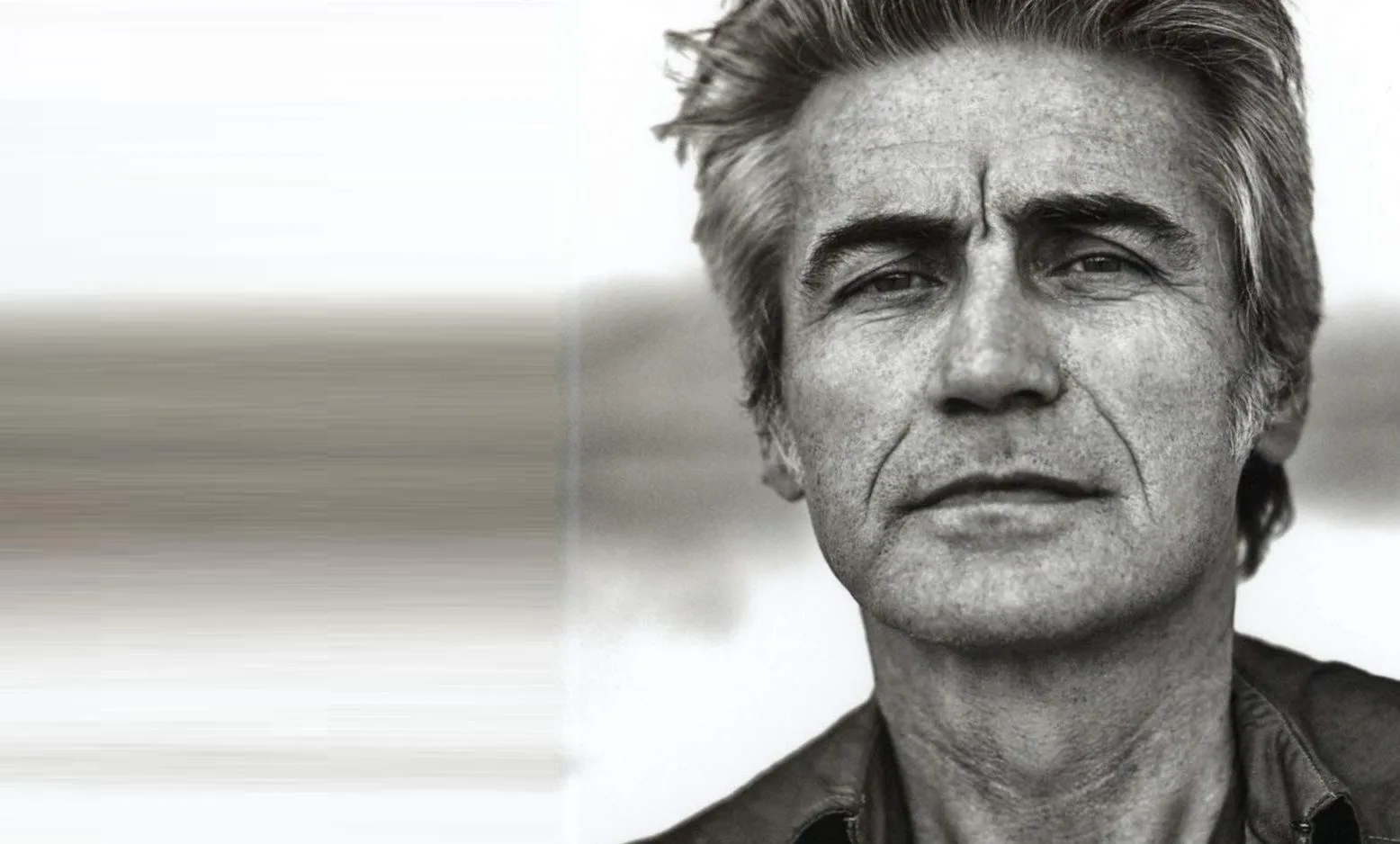 Luciano Ligabue sta male, rinviati i concerti