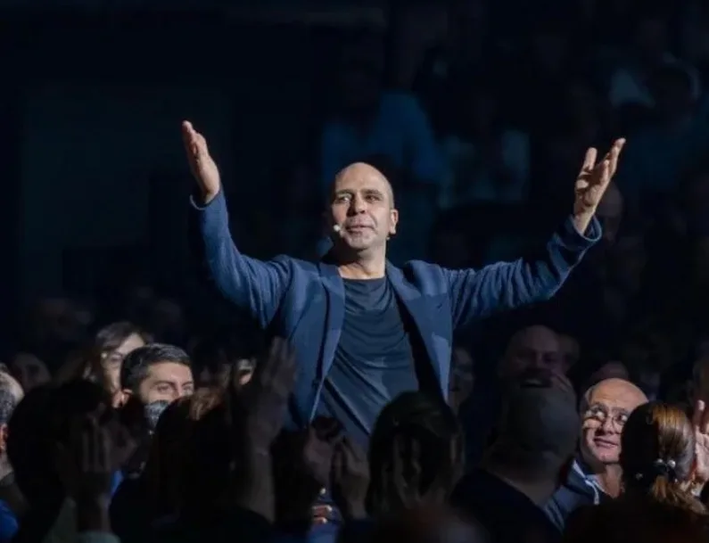 Checco Zalone vince gli Ascolti TV