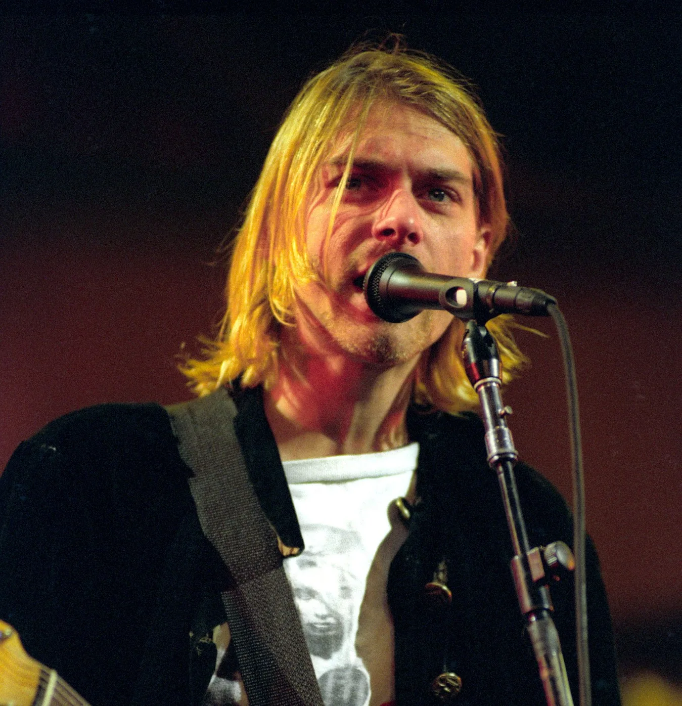 Venduta all'asta la chitarra di Kurt Cobain