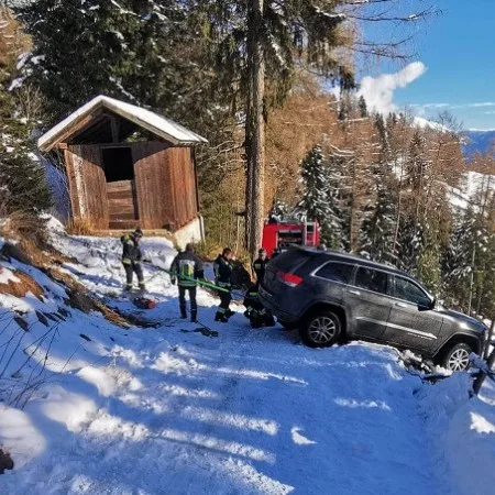 Seguono il gps e si ritrovano sulla pista da slittino 