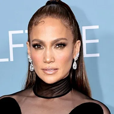 Jennifer Lopez: " L'IA è realmente spaventosa"