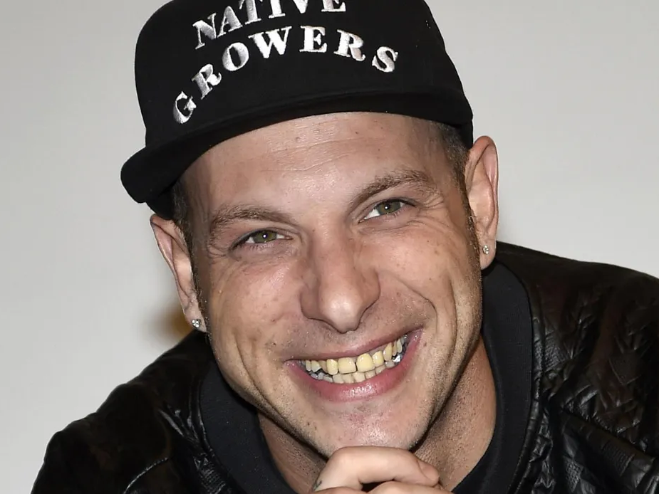 Clementino: “Ho fatto una vita spericolata"