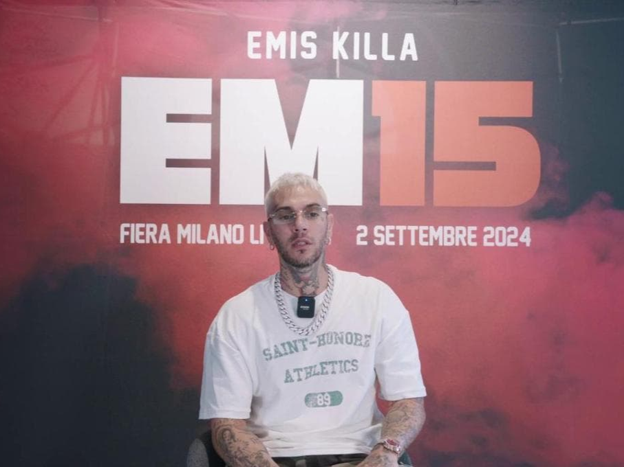 Emis Killa, concerto-evento per i 15 anni di carriera