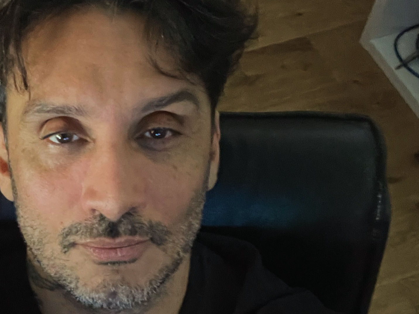 Fabrizio Moro: “Viviamo in un sistema malato, non c’è più gavetta”